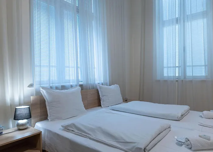 Apo - Center By Flat Manаger