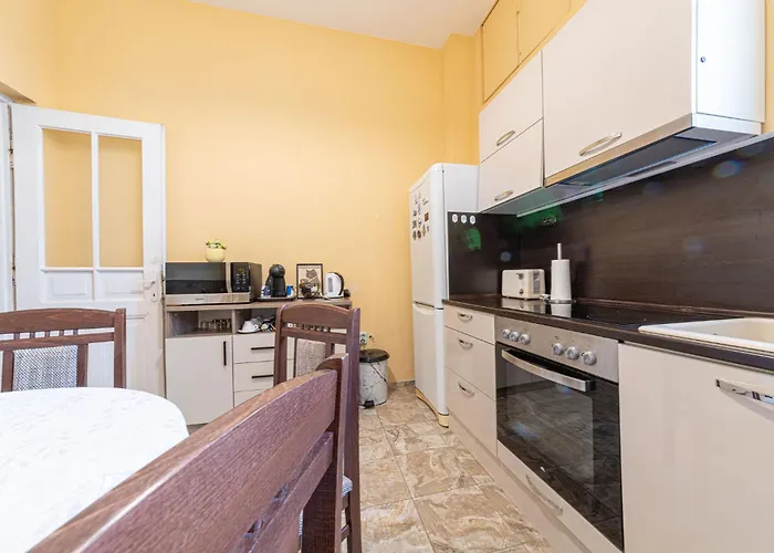 Apo - Center By Flat Manаger Varna