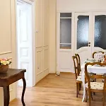 Apo - Center By Flat Manаger Apartament Warna